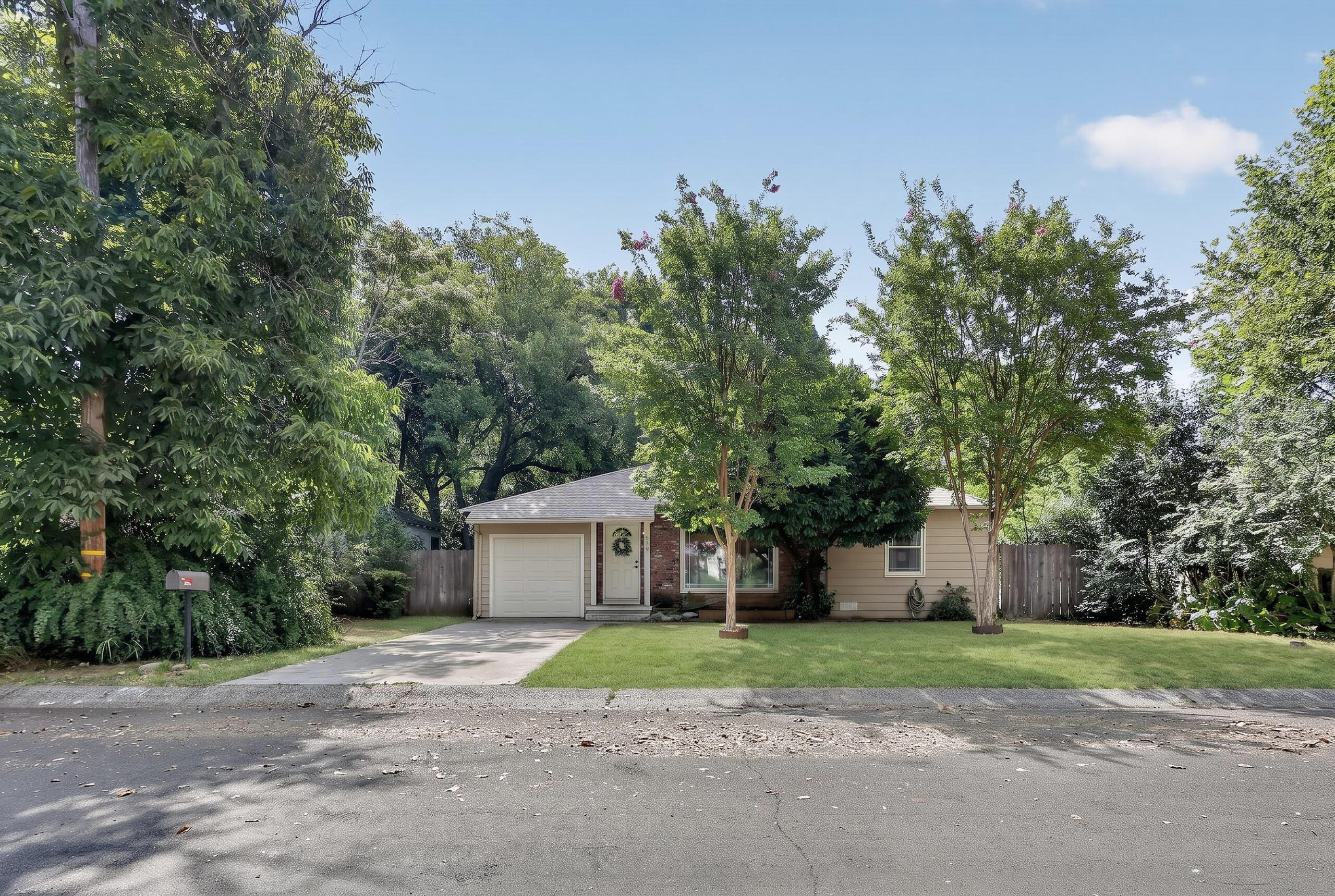 Magnolia Homes in Redding, CA (2)