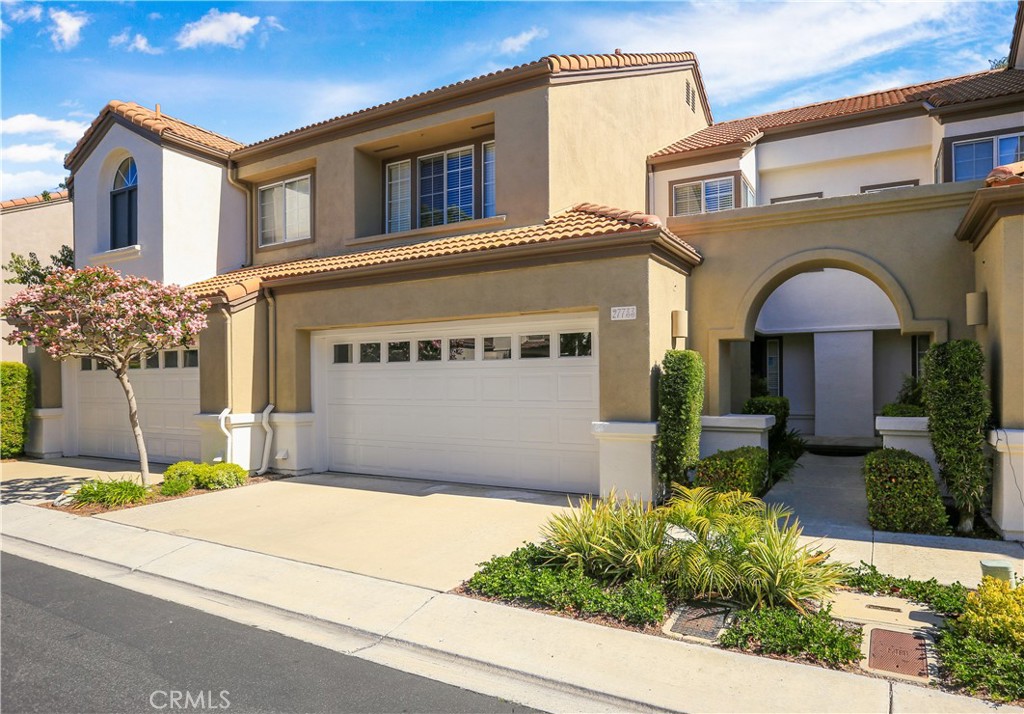 Lorie Domingo | Realtor in Ludlow, CA (2)