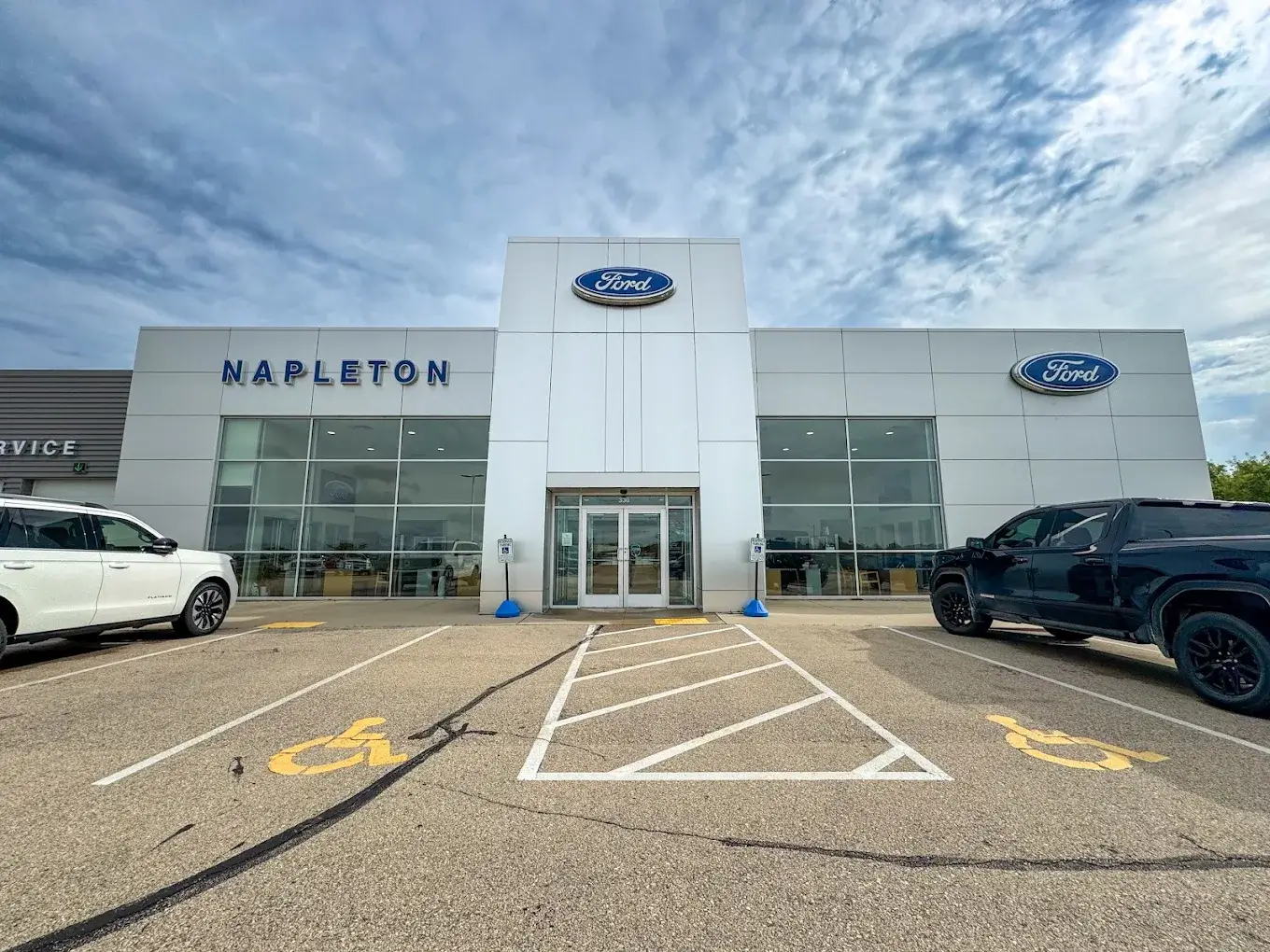Napleton Ford Columbus in Columbus, WI