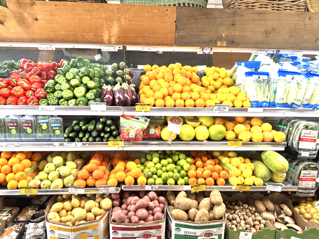 Dahlia & Sage Community Market in Cloverdale, CA (2)