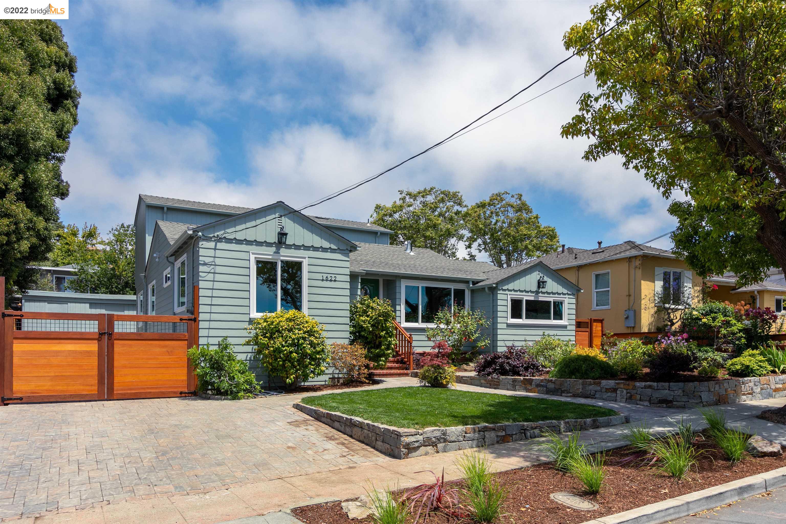 Soulmaz Panahi | Realtor® | DRE #02036944 in Berkeley, CA