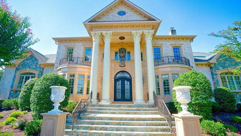 EVA REALTY LLC in Sterling Heights, MI