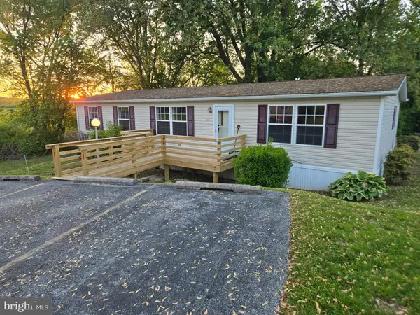 Tracy Sauler Team Real Estate in West Chester, PA (2)