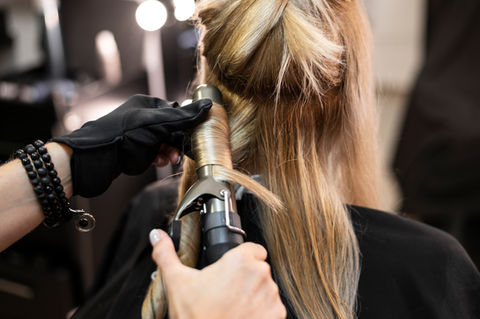 Curl Up & Dye Hair Salon in Middlesex, NJ (5)