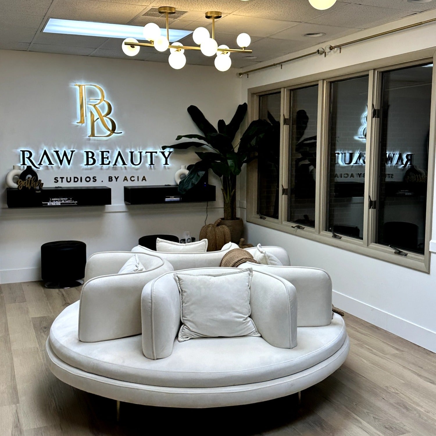Raw Beauty Studios in Hampton, VA (4)