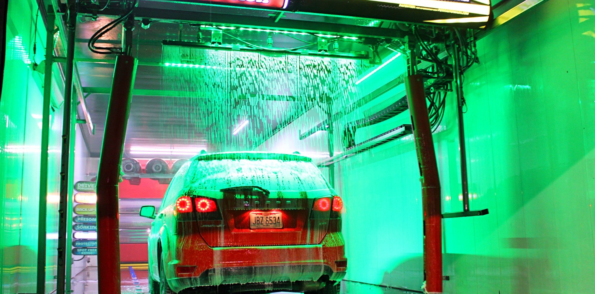 Radiant Shine Wash in Uhrichsville, OH (2)