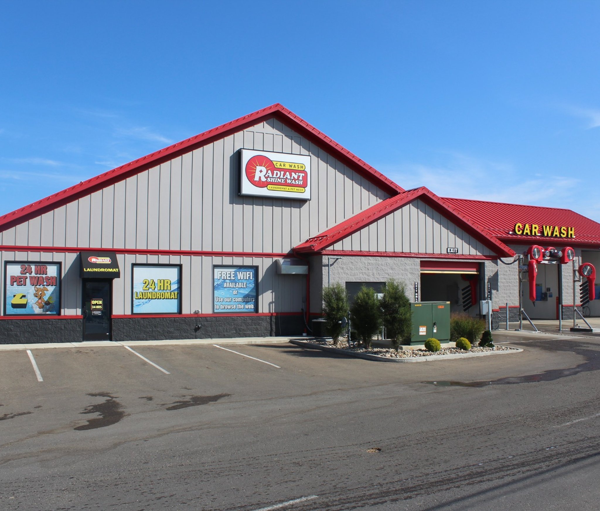 Radiant Shine Wash in Uhrichsville, OH (3)