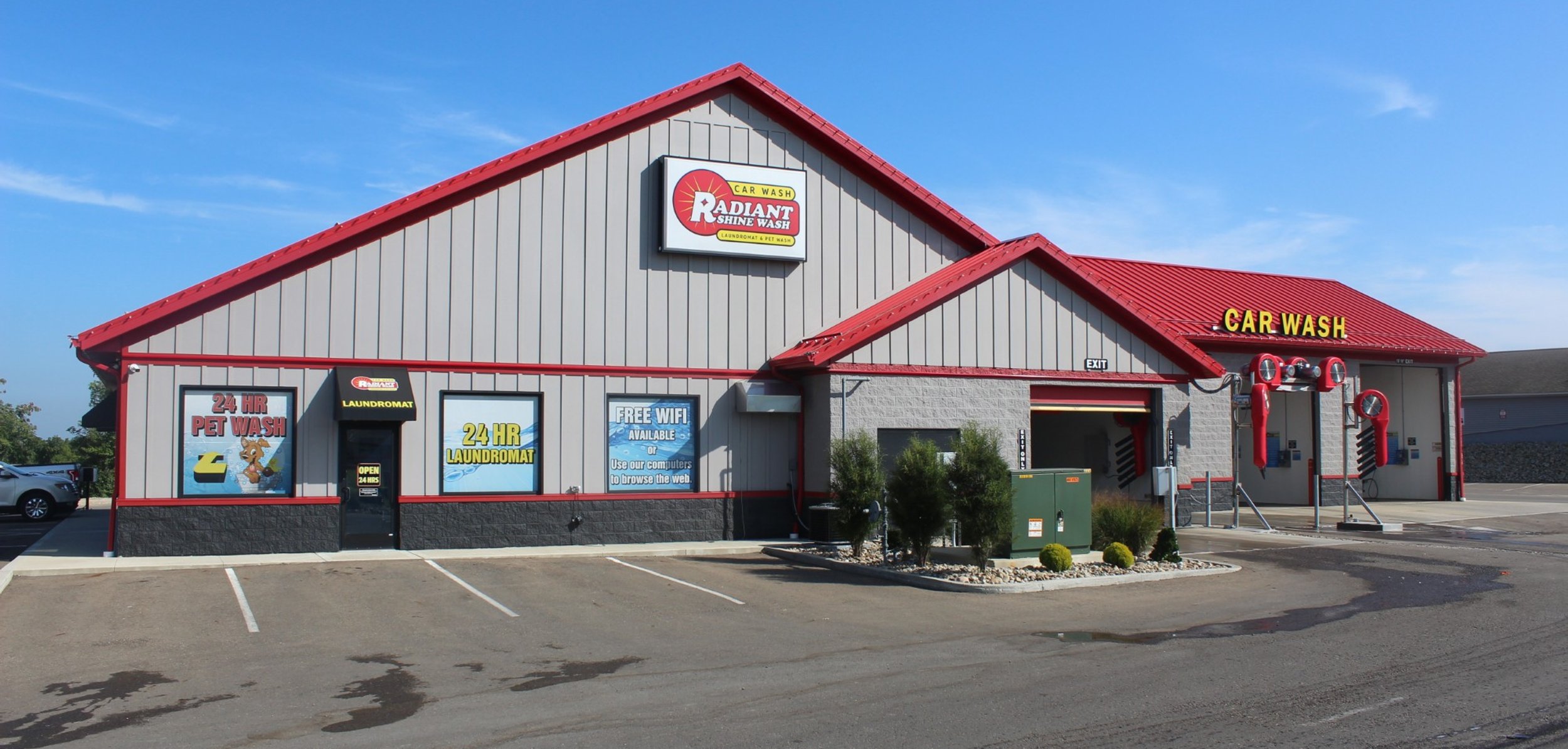 Radiant Shine Wash in Uhrichsville, OH (4)