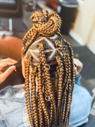 Muna Hair Braiding in Cleveland, OH (5)