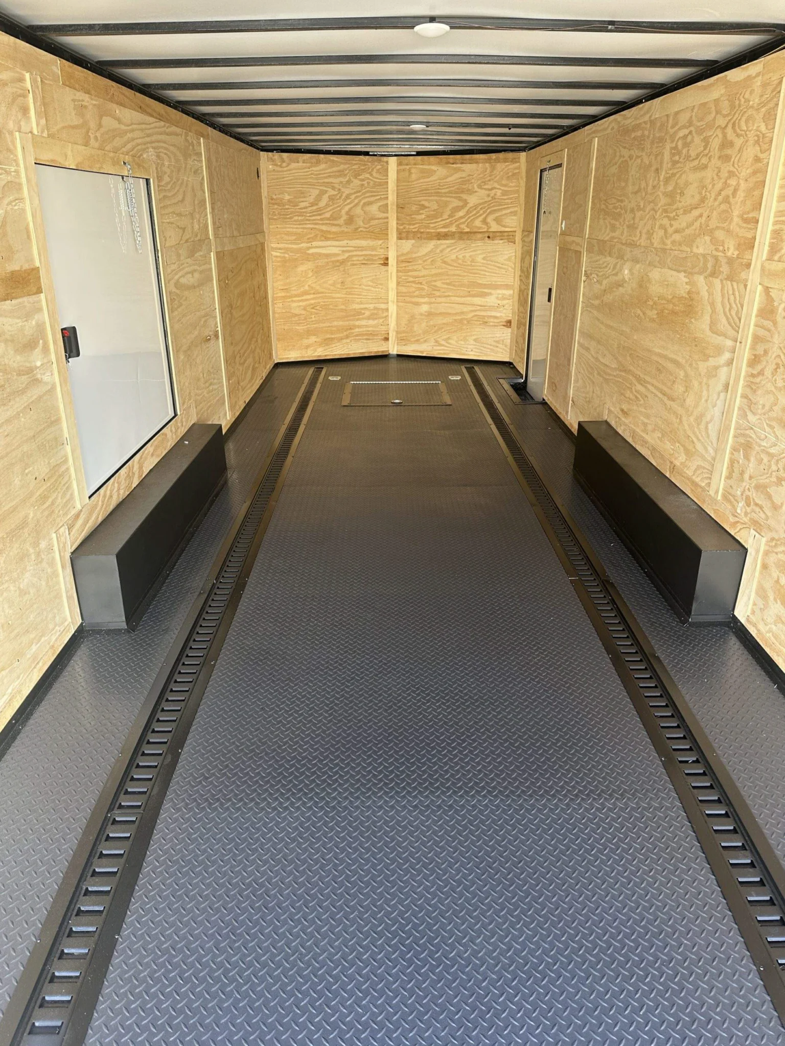Hunt's Custom Cargo in Douglas, GA