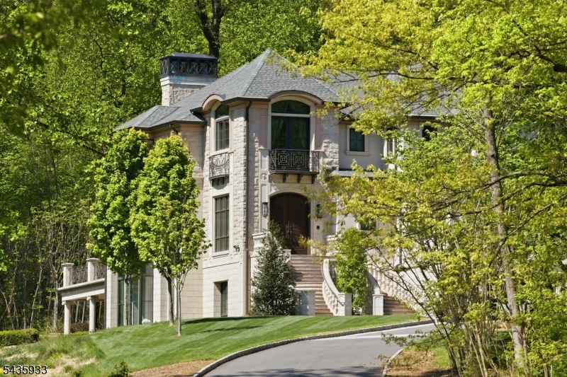 Golden Image Realty in Garfield, NJ (2)