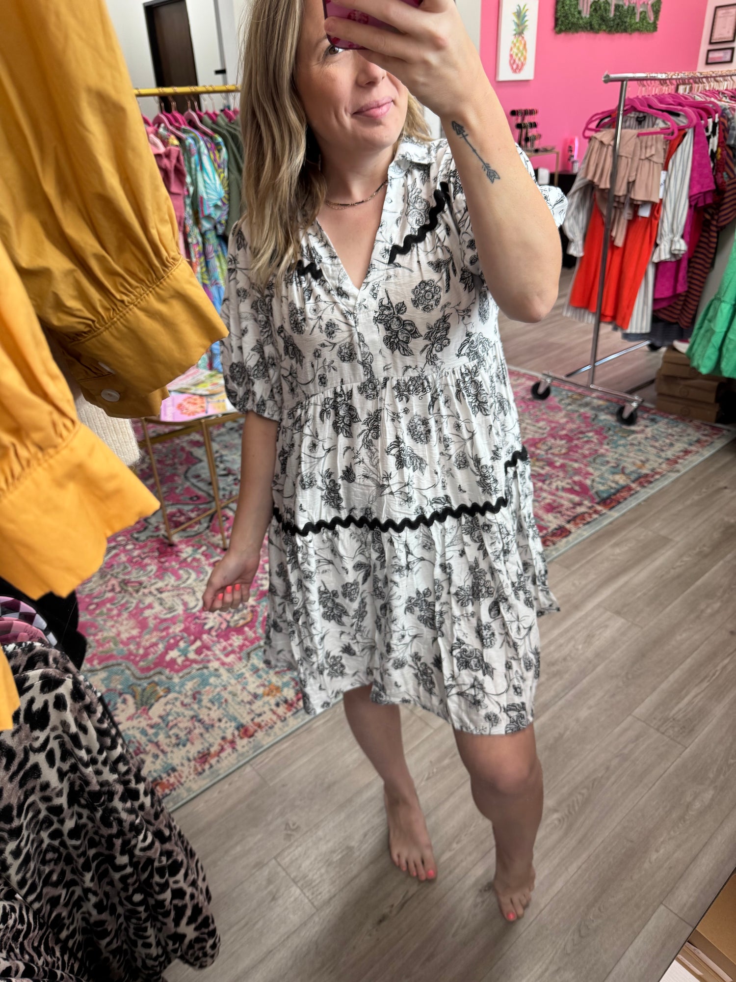 Southern Pineapple Boutique & Salon in Tomball, TX (5)