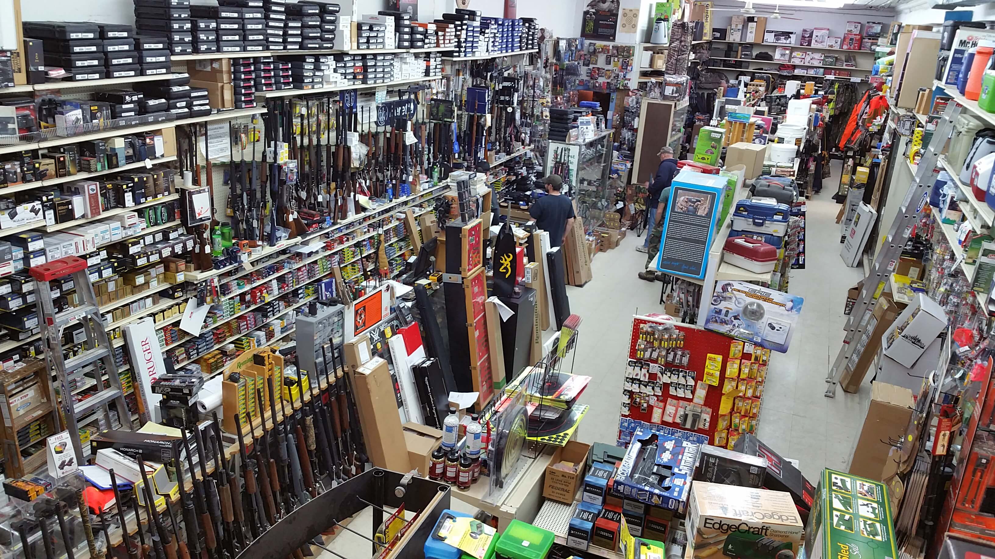 Moe Hardware Hank & Sporting Goods in Black River Falls, WI (2)