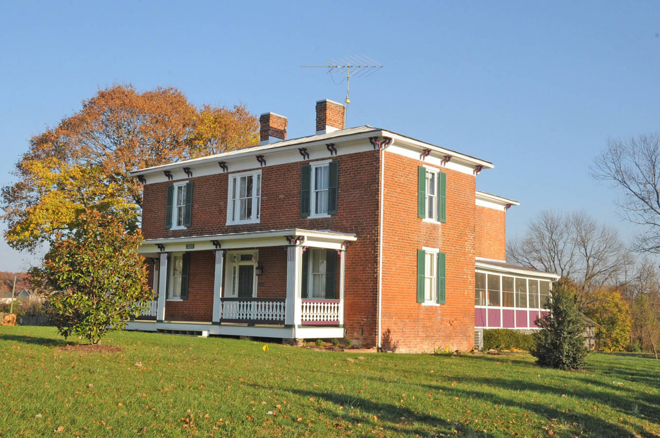 Help-U-Sell DS Real Estate Set Fee Listing Agents in Waynesboro, VA (3)