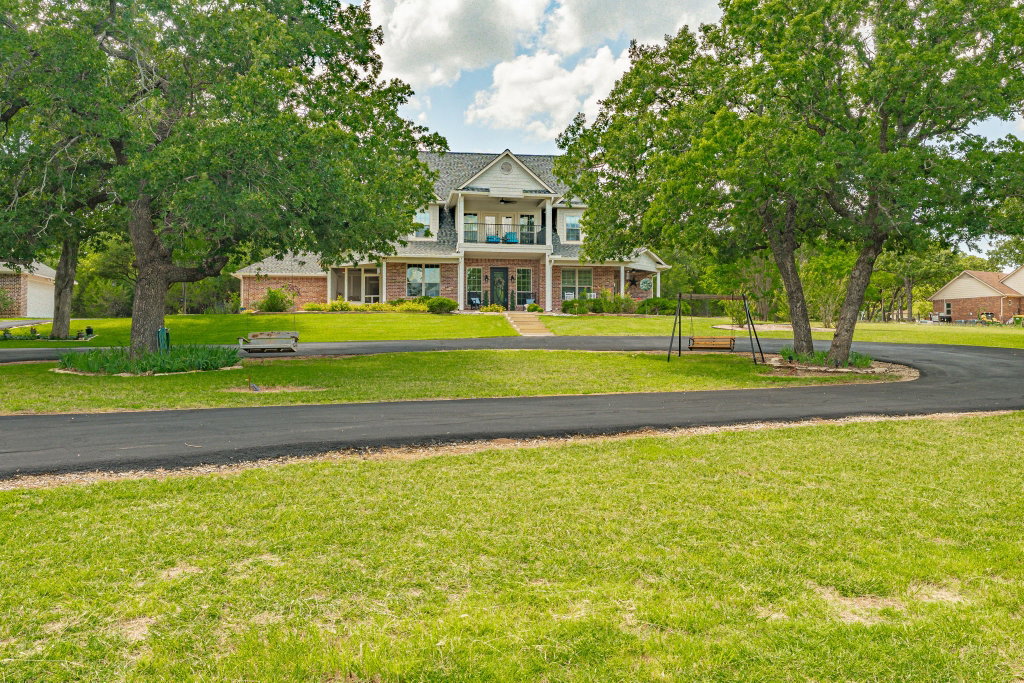 Magnolia Realty Granbury, Texas in Granbury, TX (2)