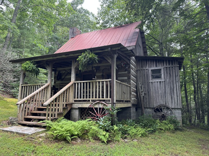 Blue Ridge Real Estate, INC in Stuart, VA (2)
