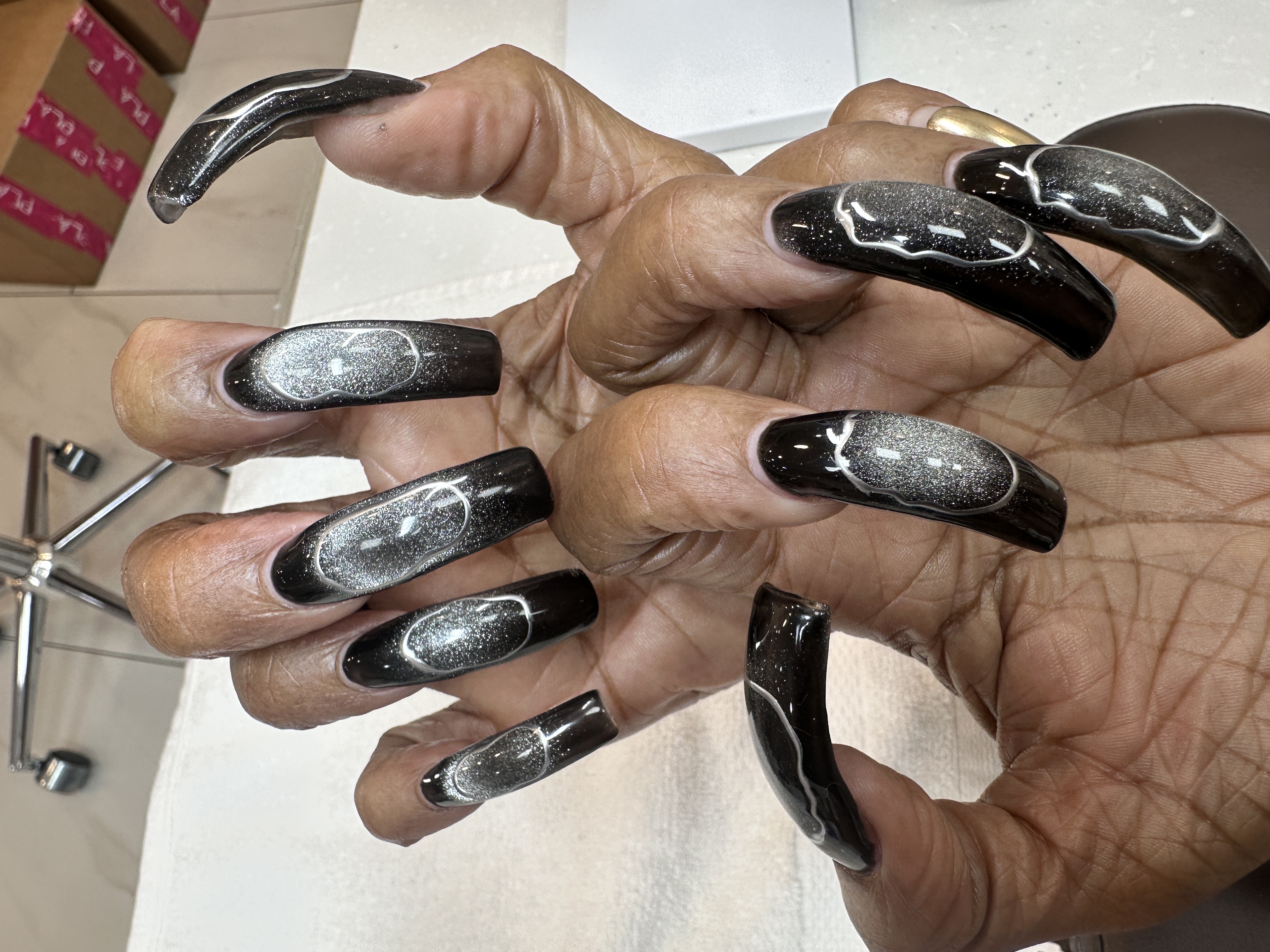 Lux Spa & Nails in Chula Vista, CA