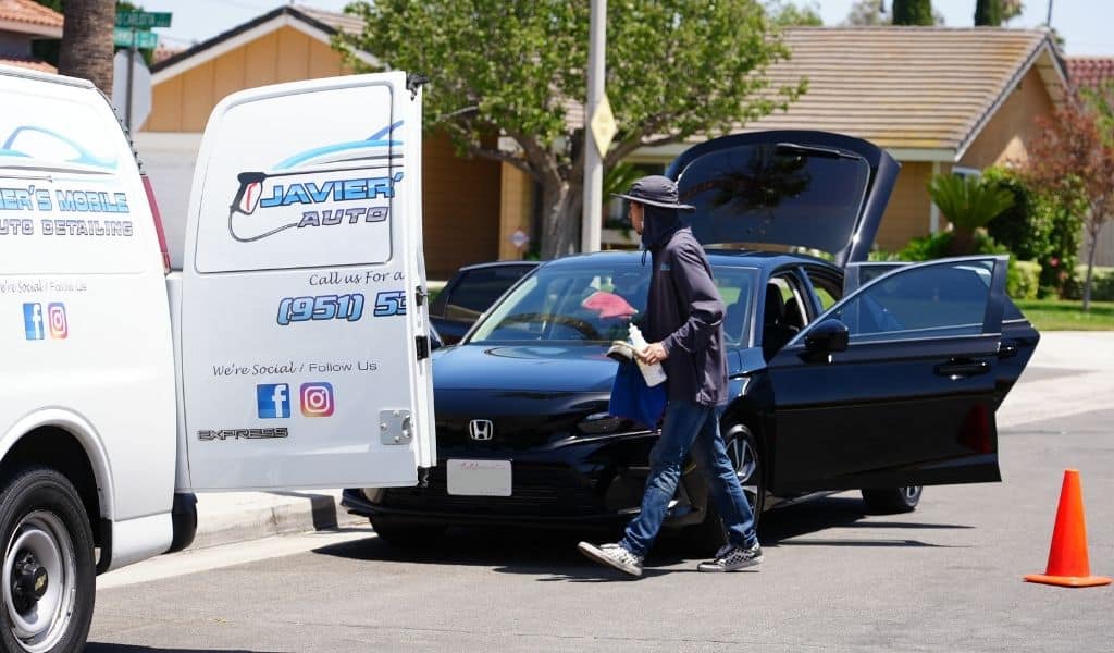 Javier’s Mobile Auto Detailing in Riverside, CA (3)