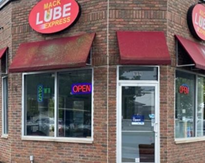 Mack Lube Express in Grosse Pointe, MI (5)