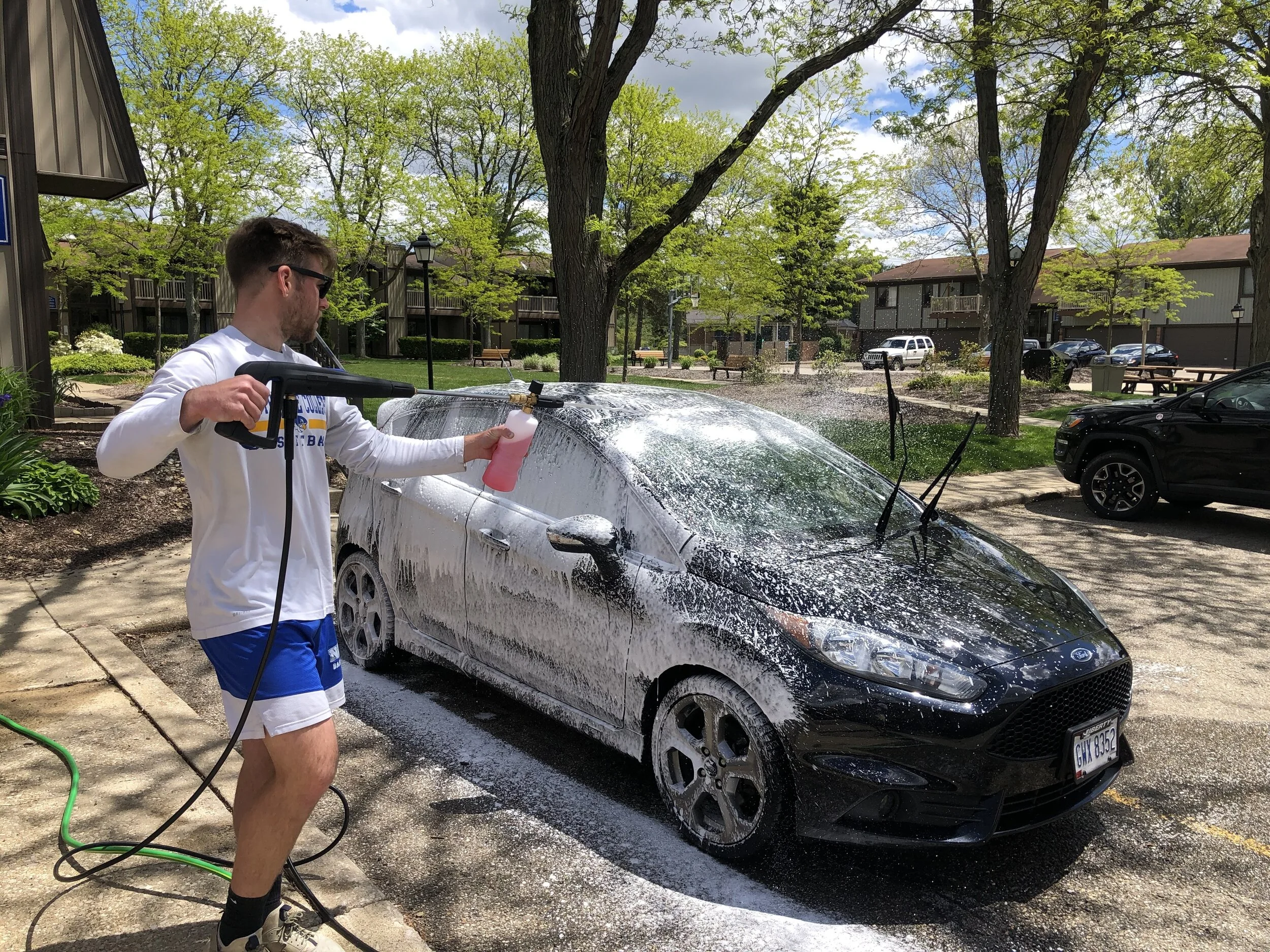 Mates Mobile Detailing in Hinckley, OH