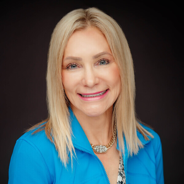 Colleen Longworth, Coldwell Banker Real Estate Group in Oshkosh, WI (4)