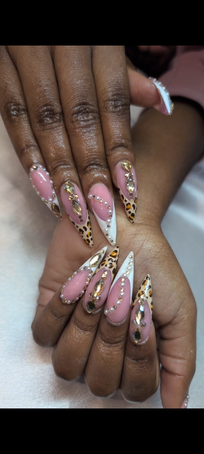 Claws by Sherell in Gainesville, FL (2)
