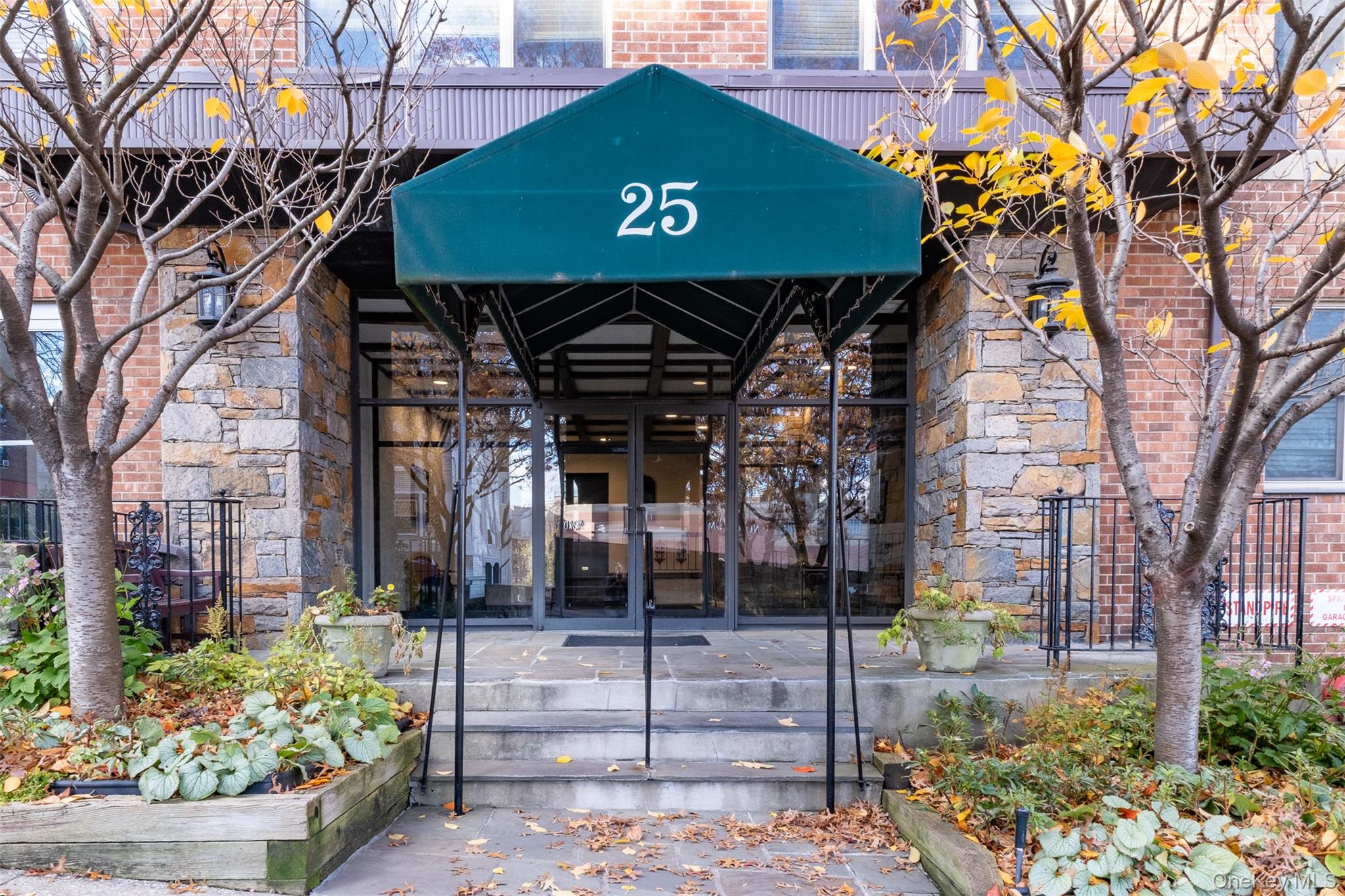 April H. Monaco, Houlihan Lawrence, Realtor in Pelham, NY (2)