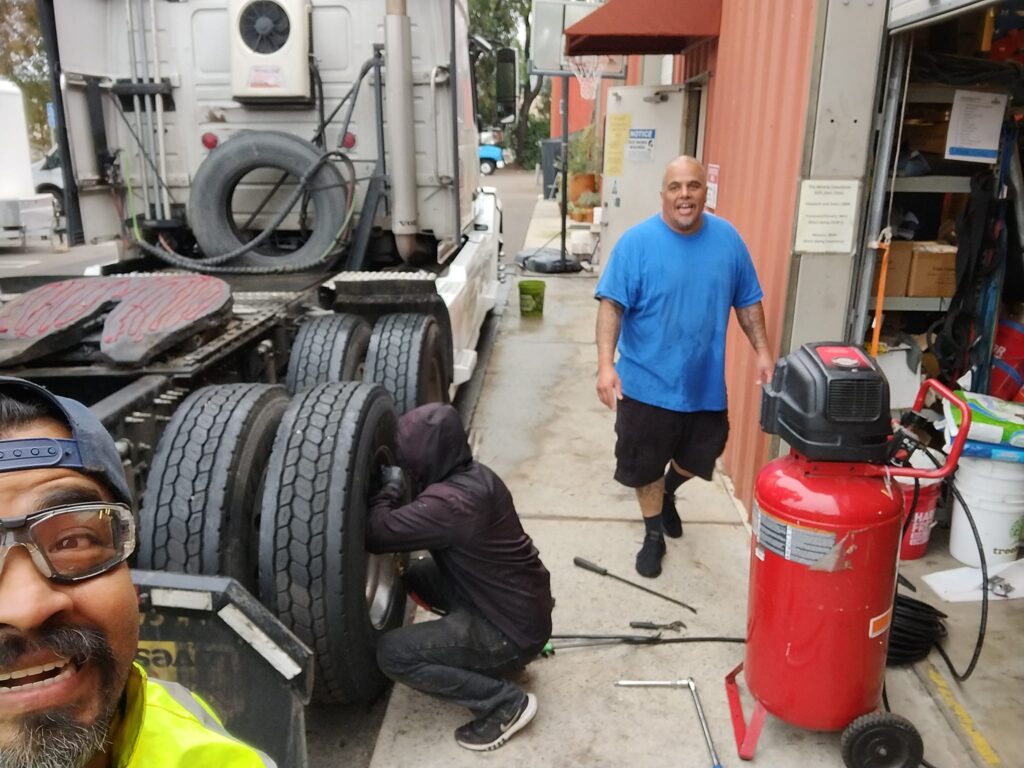 805 Mobile Auto and Diesel Mechanic, Tow & Recover in Santa Margarita, CA (4)