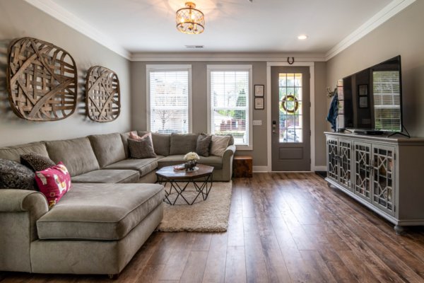 Lacey Whitehouse, Realtor Julie Siddons Realtors in Hillsboro, TX (4)