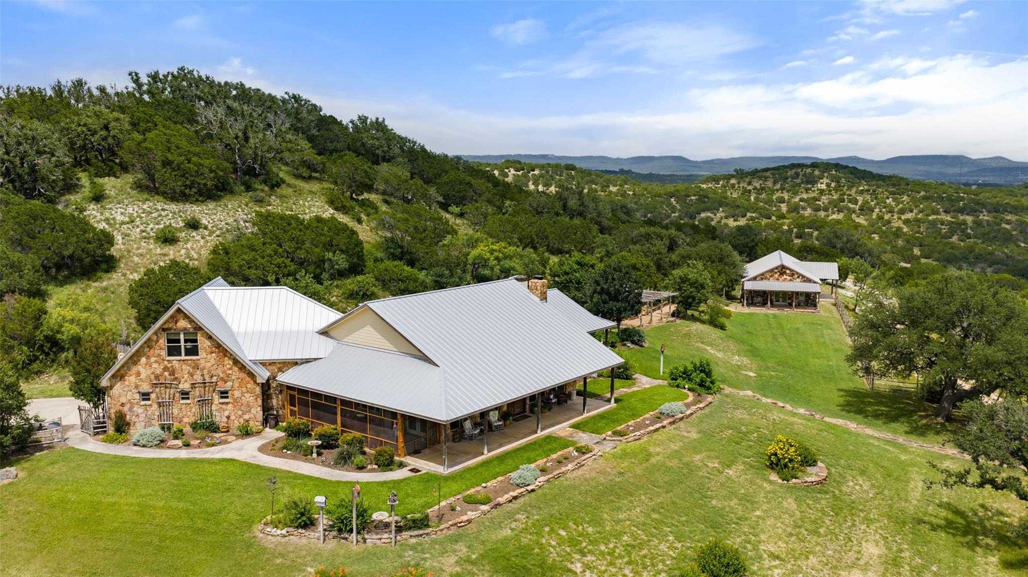 Topper Real Estate in Johnson City, TX (2)