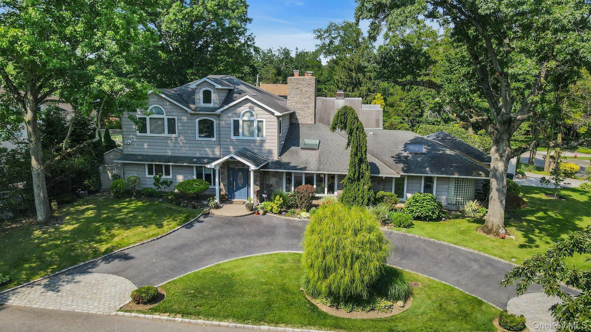 Dalia Elison | Luxury Home NY in Roslyn, NY (3)