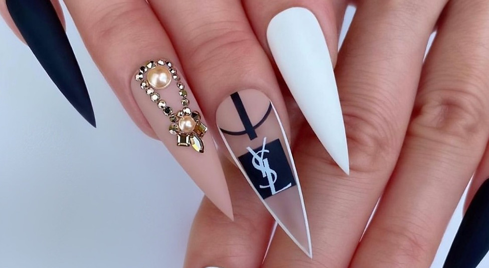 es Nail Studio Pearland in Pearland, TX