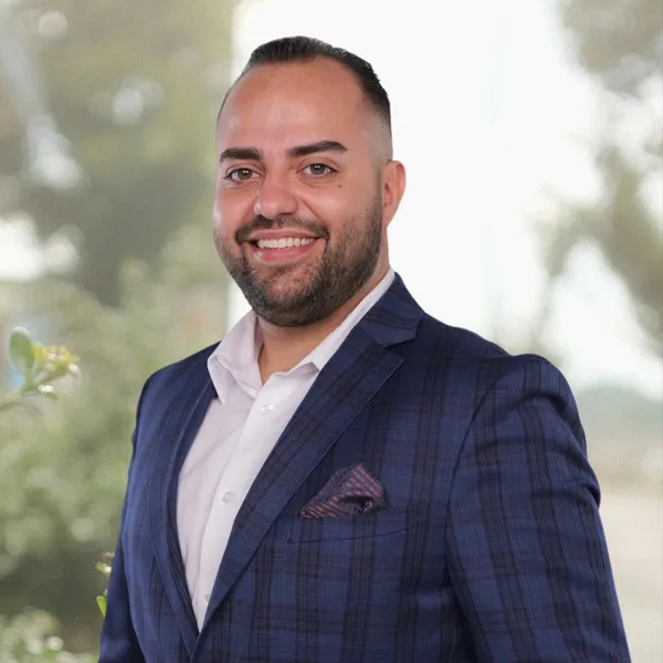Peter Athanasopoulos | Compass Real Estate - Long Island & NYC - Residential, Luxury, & Investment Properties/Multifamily in Manhasset, NY (3)
