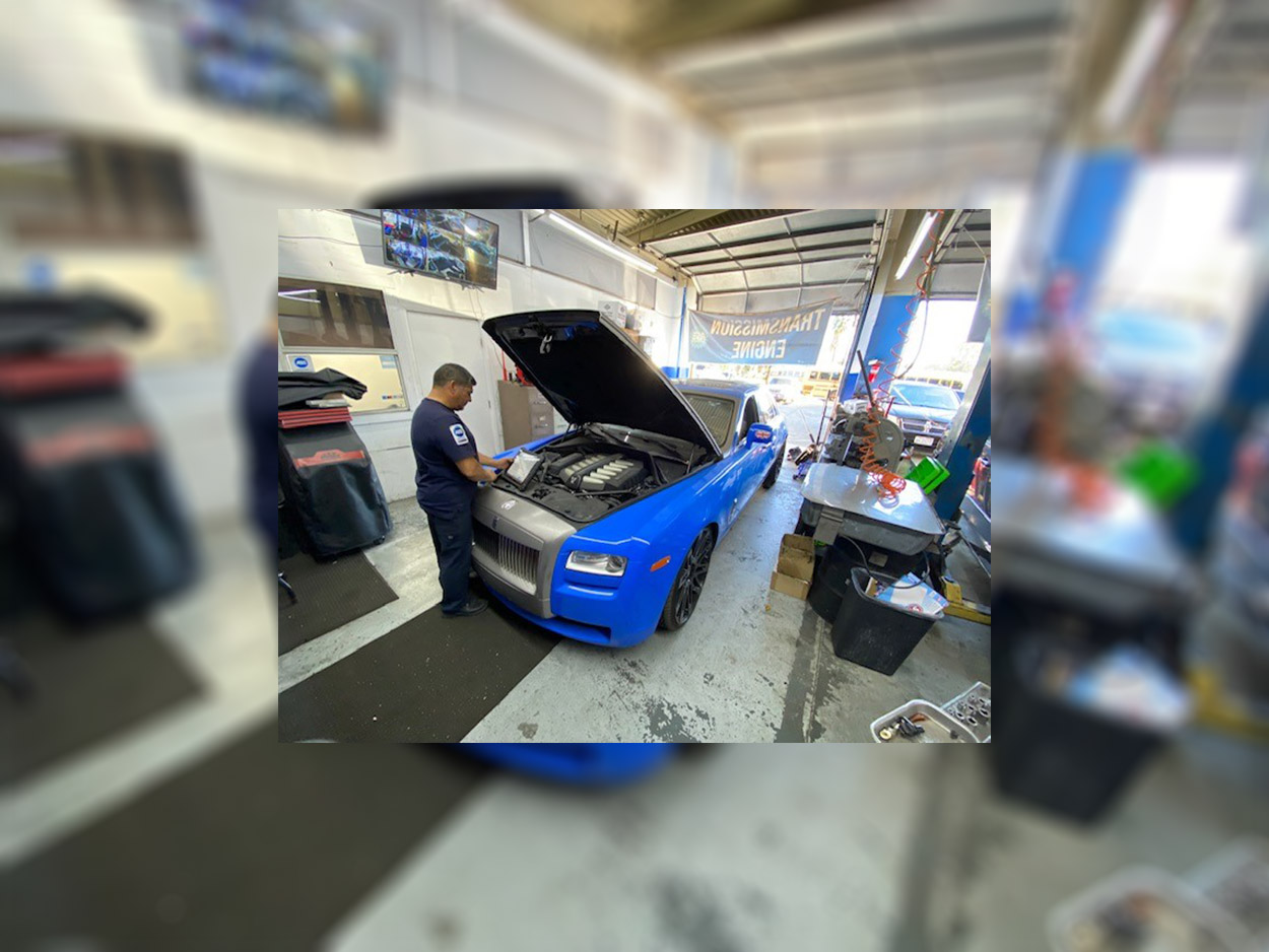 Gearheads Transmission And Complete Auto Repair in Van Nuys, CA (4)