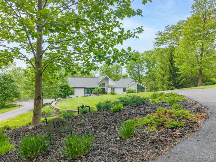 Kathy Kramer Realtor - Sibcy Cline Realtors in West Chester Township, OH (3)