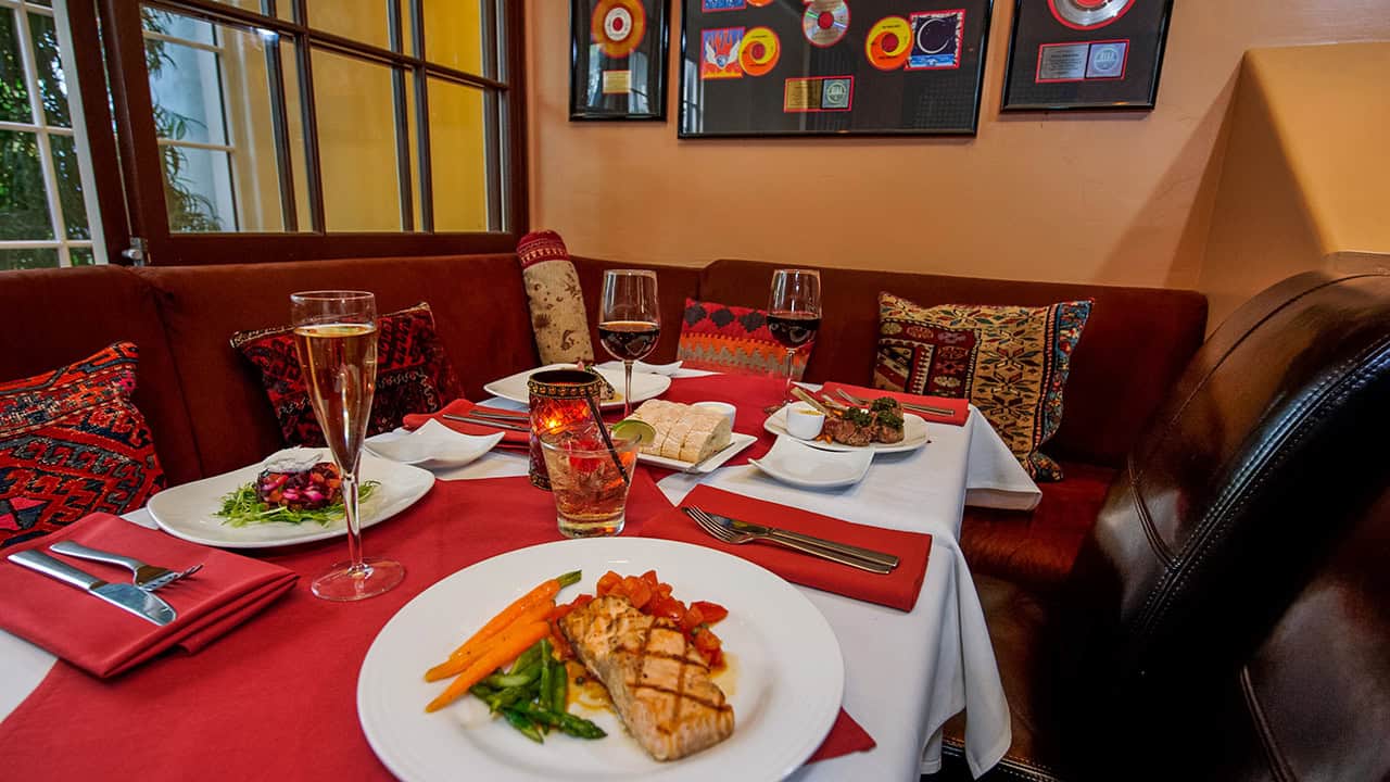 Terry’s Restaurant + Lounge at Cypress Inn in Carmel-By-The-Sea, CA (3)