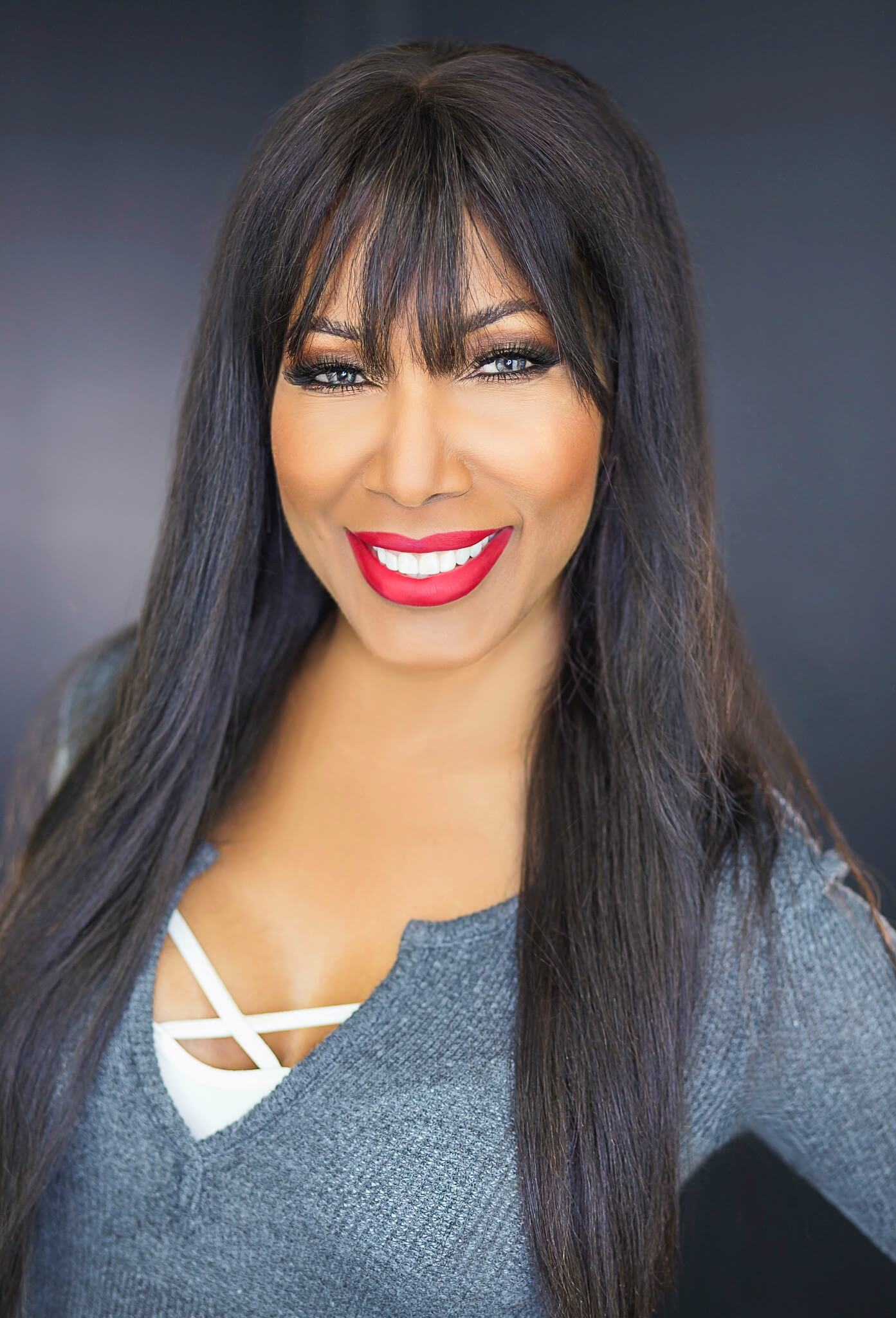 Monique Powers Beauty Salon - Eyebrow Tweezing, Lash Lift & Airbrush Makeup in Redondo Beach, CA (2)