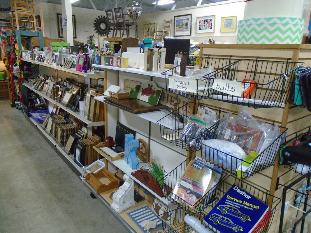 Born Again Emporium in Smithville, TX (2)