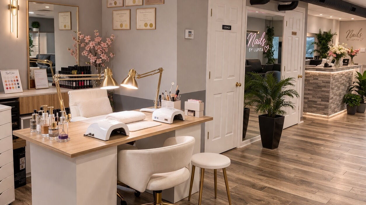 A&T NAIL SALON in Somerville, NJ