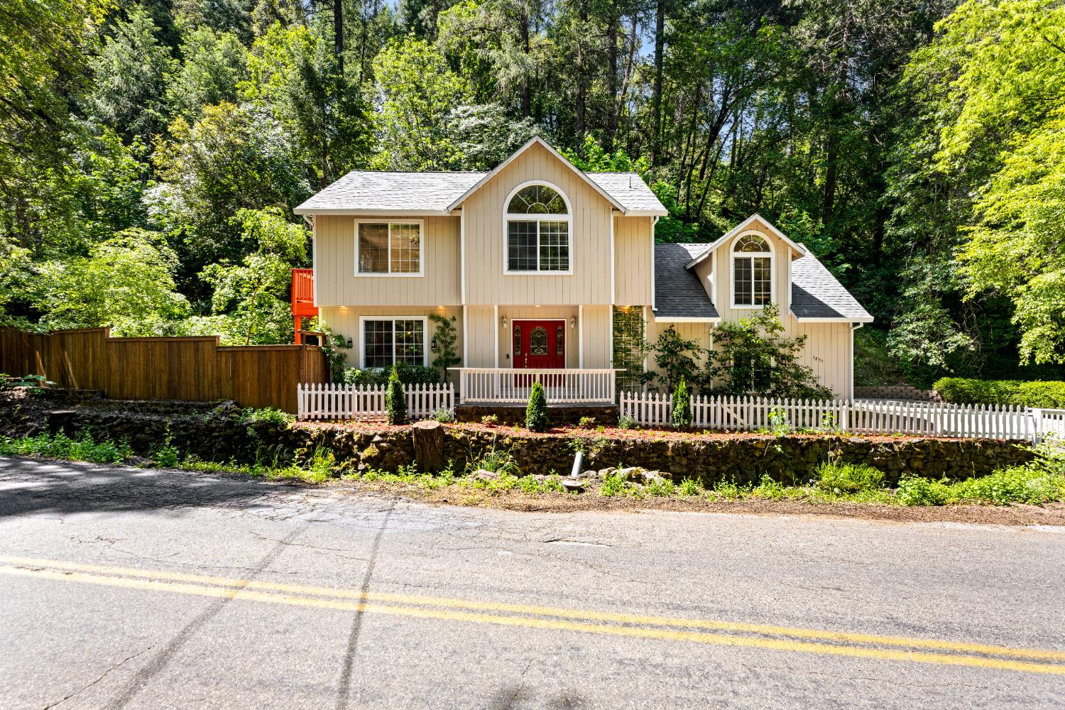 Haus Homes Realty Group -Realtor Kristen Haus in Georgetown, CA