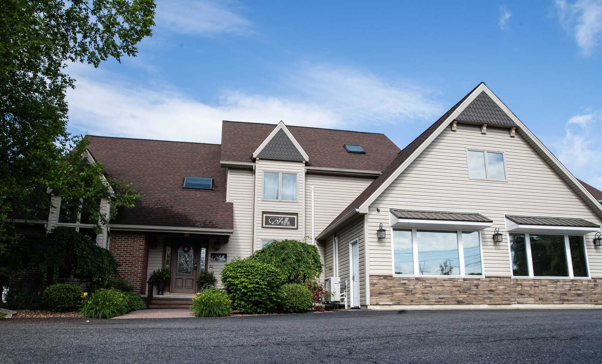 Aella Salon & Spa in Meadville, PA
