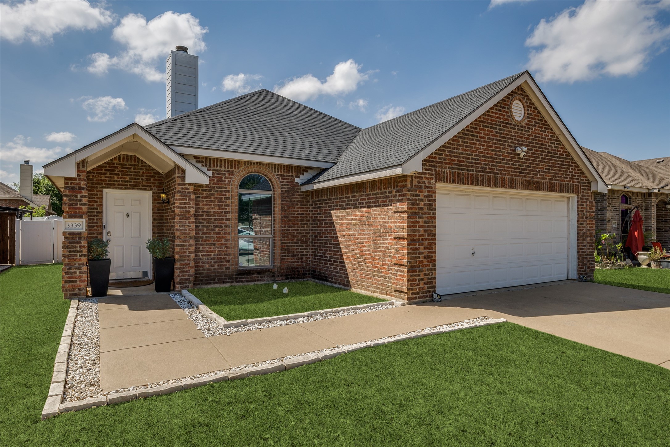 Alondra Sanchez , ROOTS Brokerage in Richardson, TX (4)