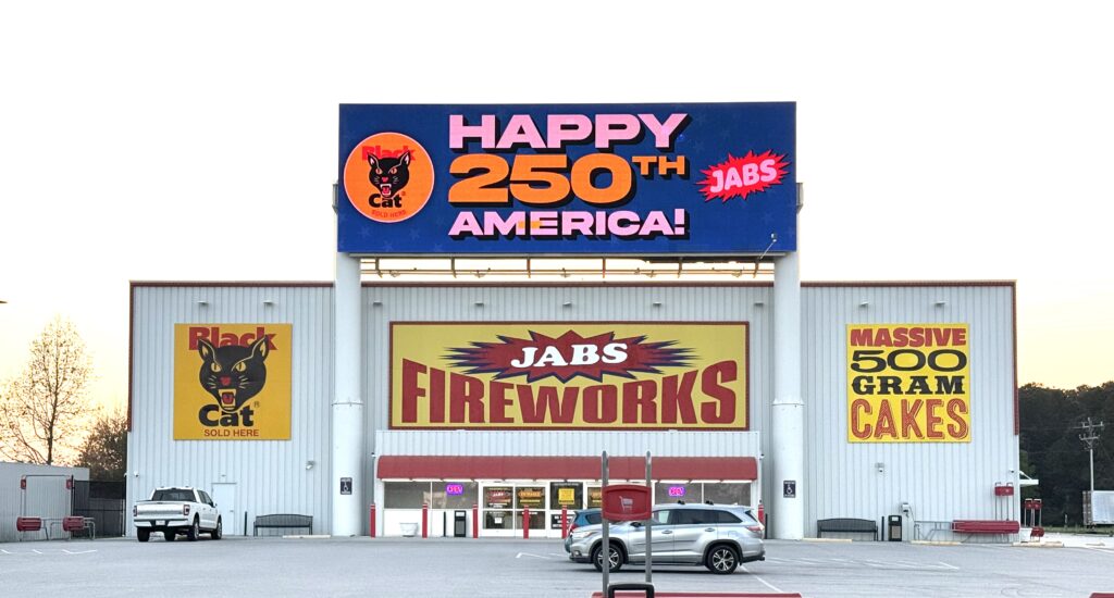 Jabs Mega Fireworks Store in Dillon, SC (6)