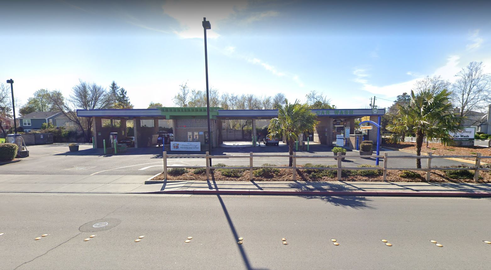 Easy Breezy Car Wash in Cotati, CA (2)