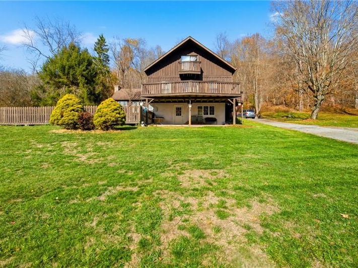 Renee Lizambri, REALTOR in Ligonier, PA (4)