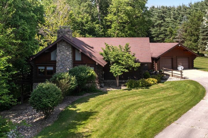 Michele Burkheimer, CENTURY 21 Circle Parkway Ave, Elkhart, Indiana, USA in Elkhart, IN (2)