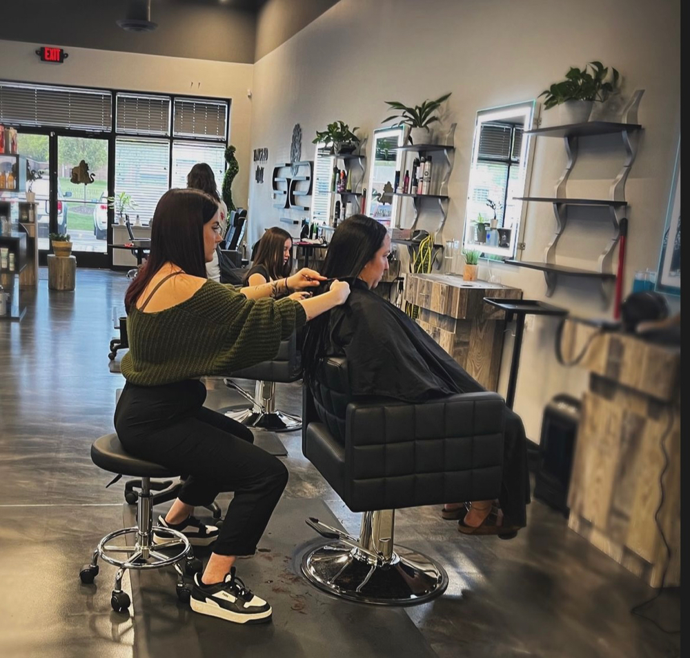 Tangled Mane Hair Studio in Clinton Township, MI (2)