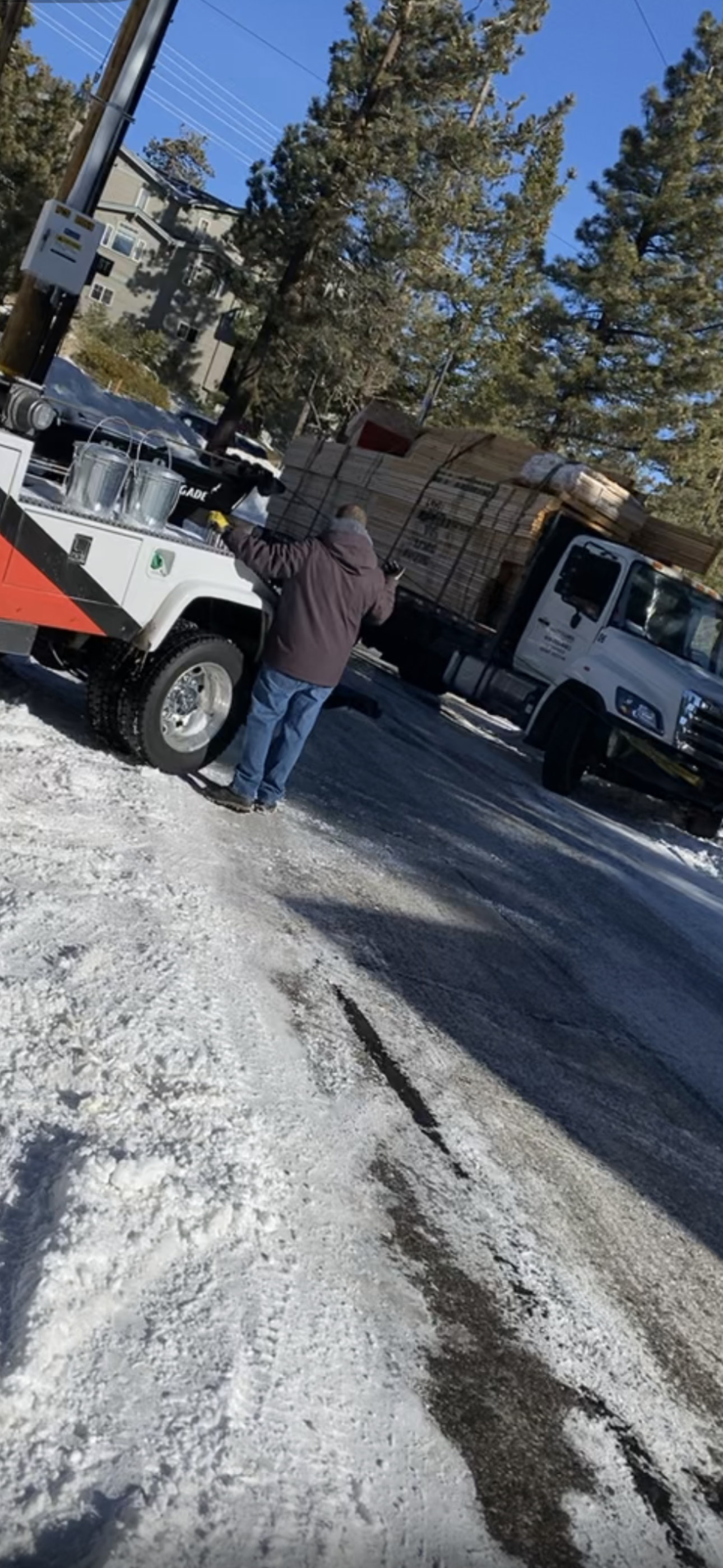 Performance towing & off-road recovery & Auto Body & detail in Mammoth Lakes, CA (3)