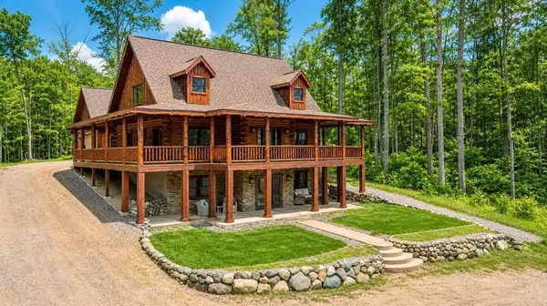 Adam Hexum Realtor in Hayward, WI (3)