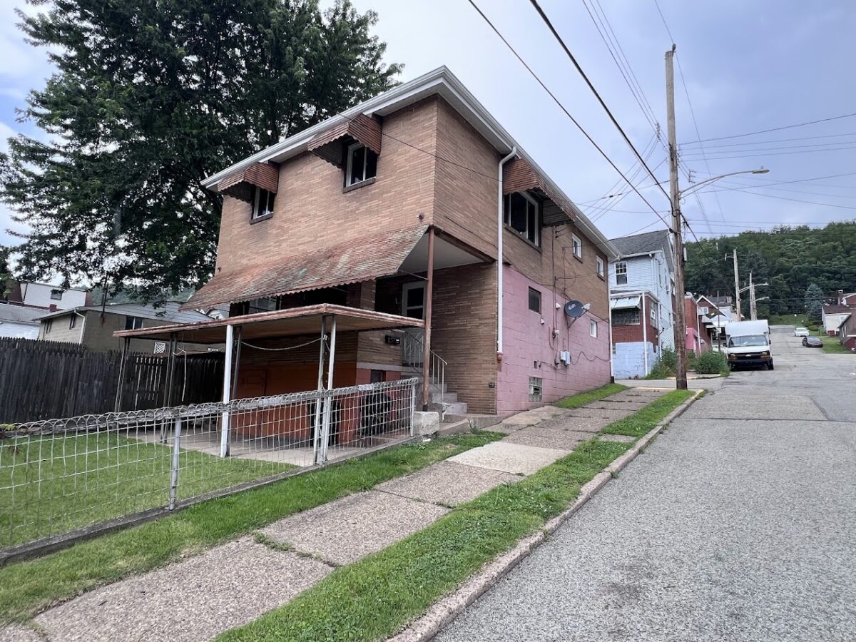 Becoate Property Management LLC/ Becoate Real Estate Services LLC in Glassport, PA (5)